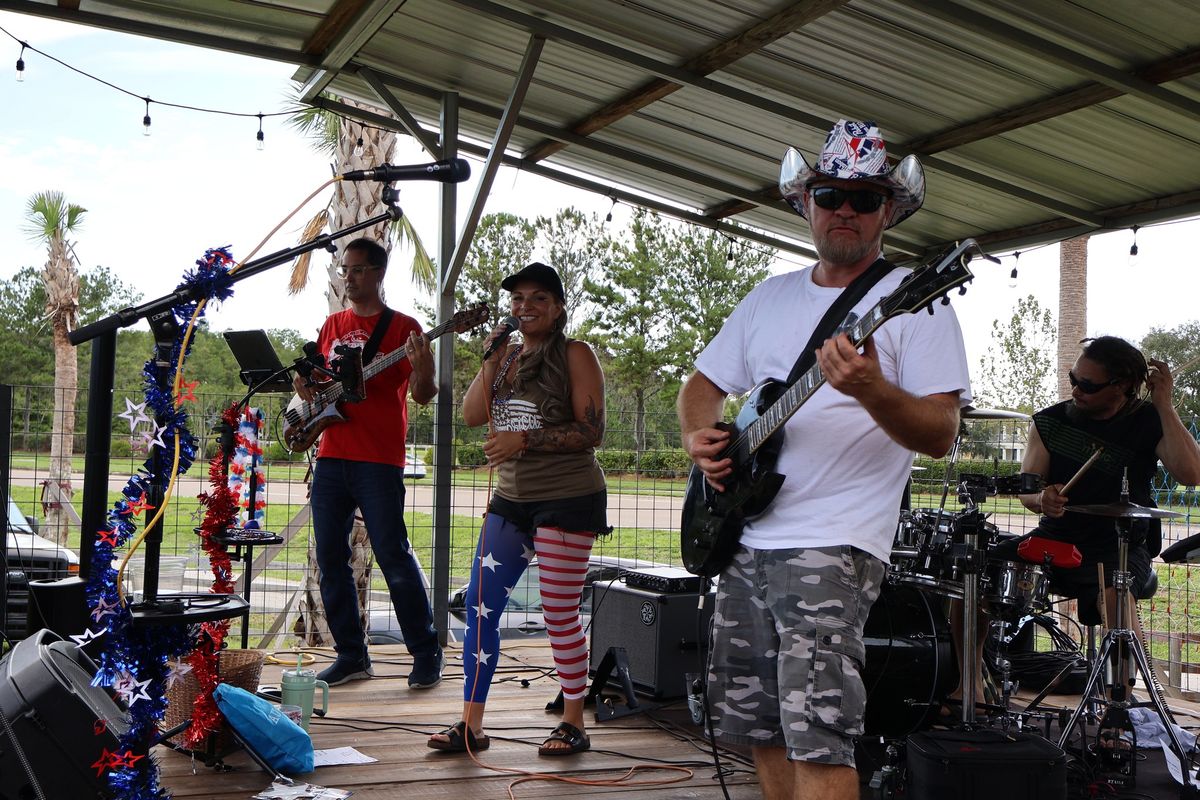 Live Music at Starkey Market