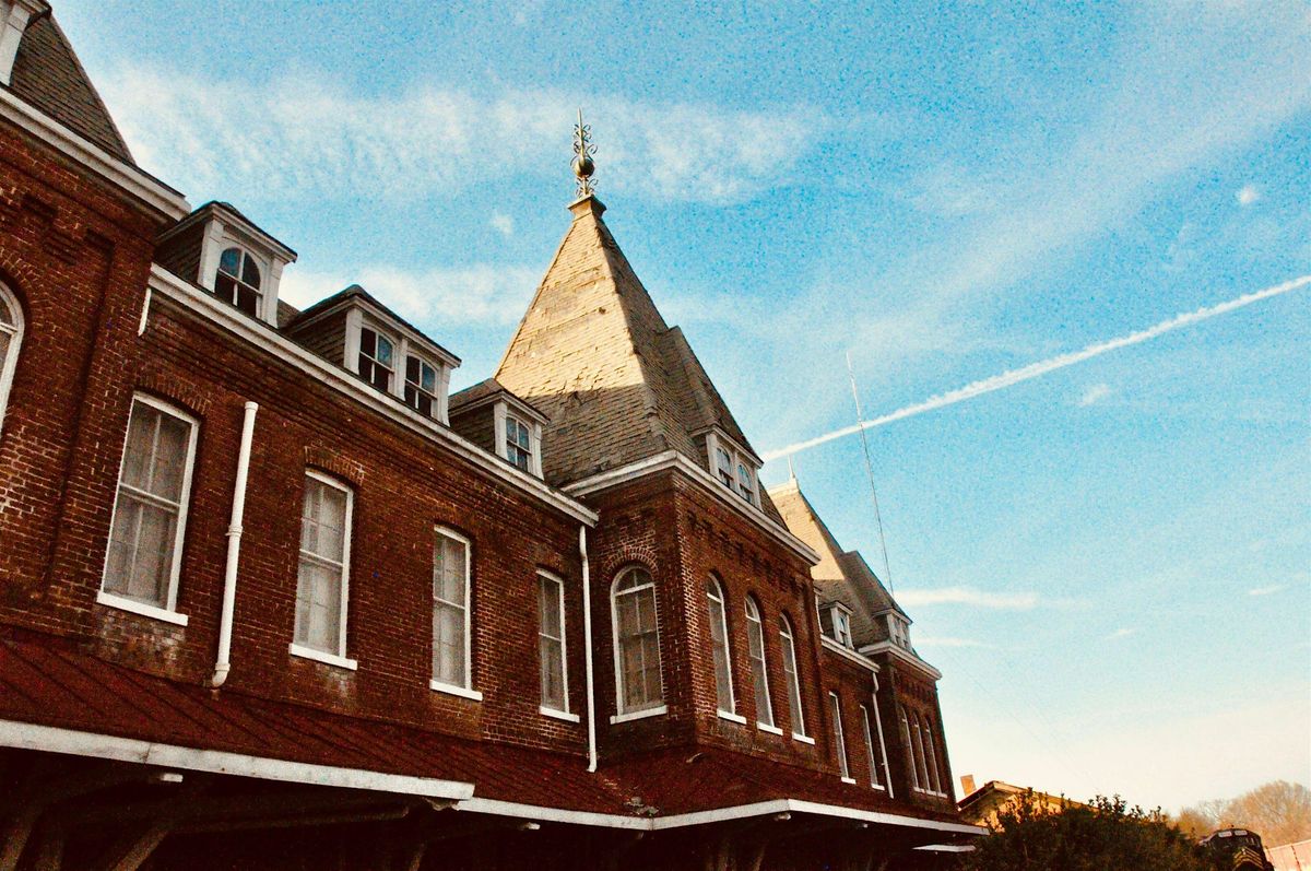 Adventurous Scavenger Hunt! - Holly Hunts & Hometown Hysteria