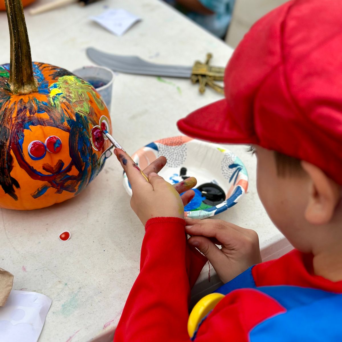 Little Sprouts: Pumpkin Painting (and Trick-Or-Treating)