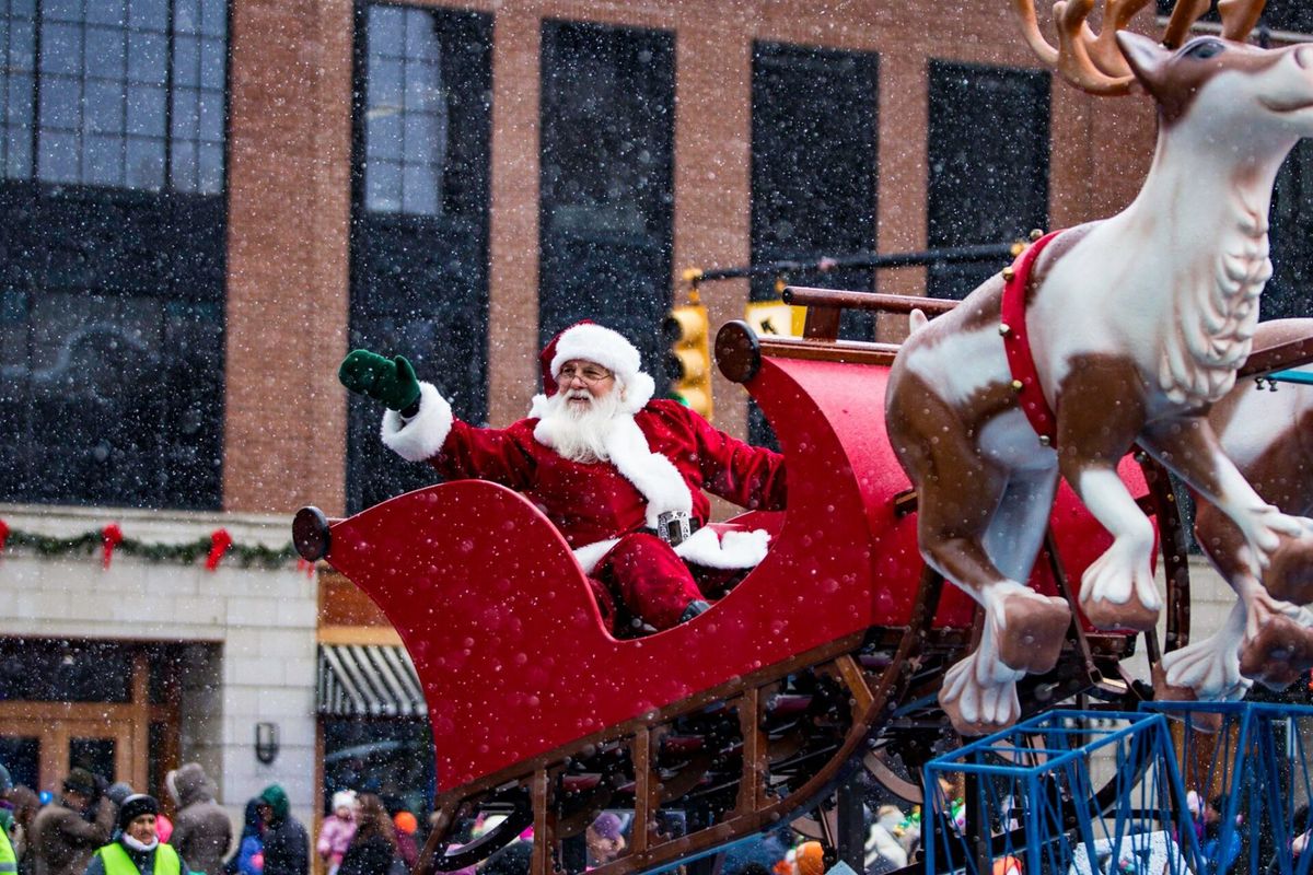 Gentex Santa Parade and Grand Rapids Tree Lighting Ceremony