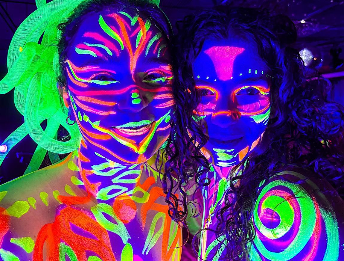 NEON NAKED LIFE DRAWING | THE CLAPHAM NORTH | CLAPHAM