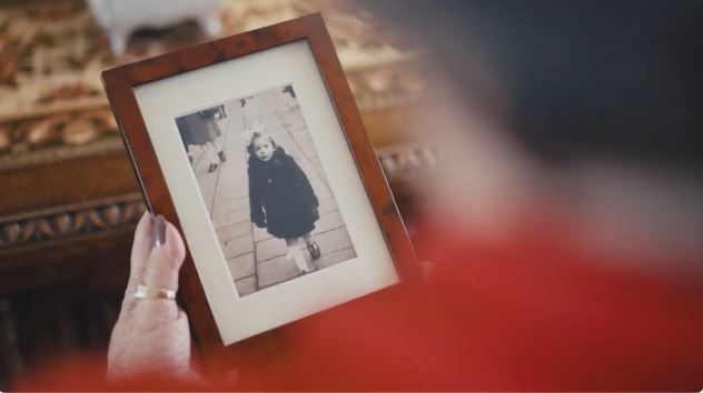 A WWII hidden child shares their story - Through the lens of Regina Sluszny