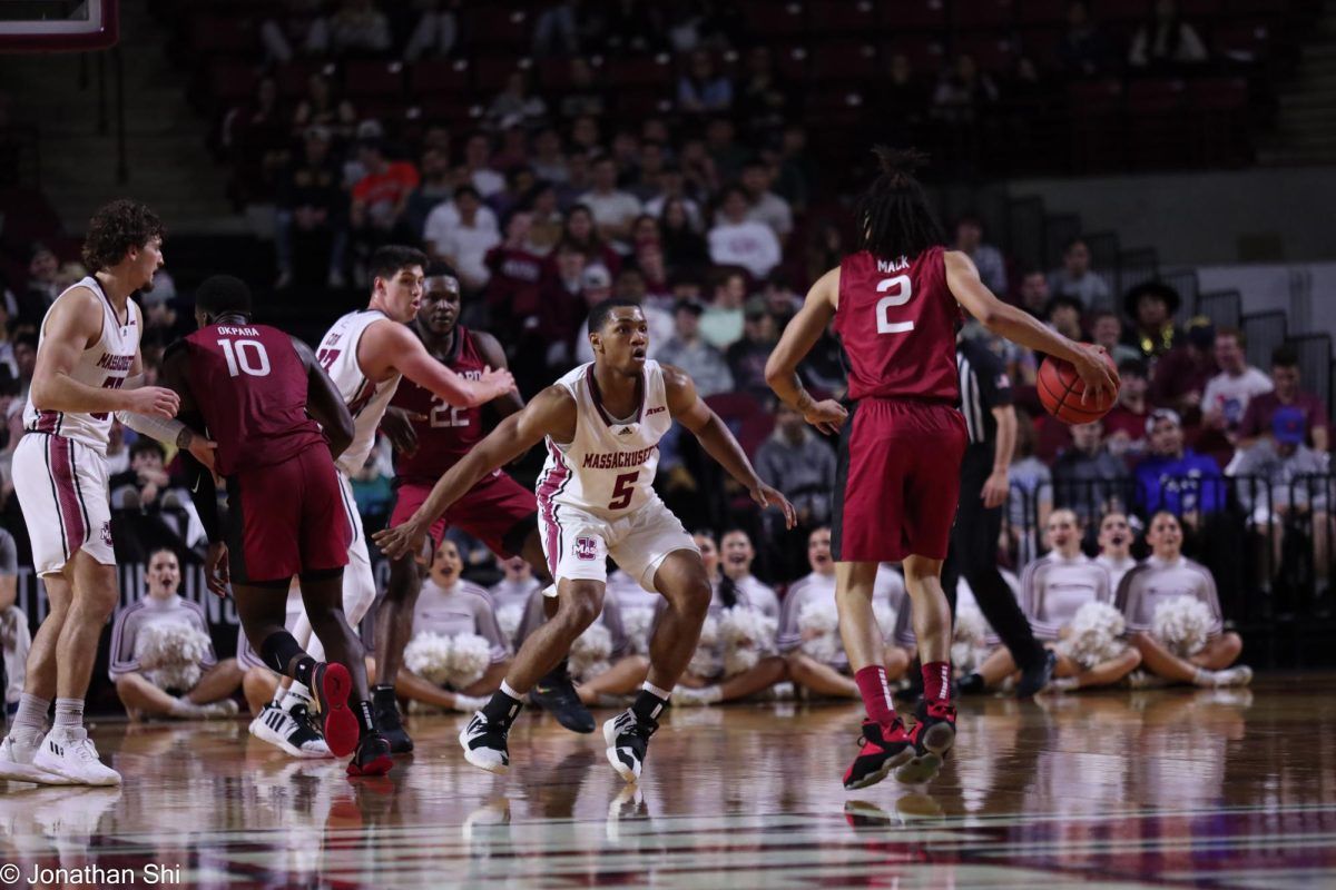 UMass Lowell River Hawks at UMass Minutemen Mens Basketball