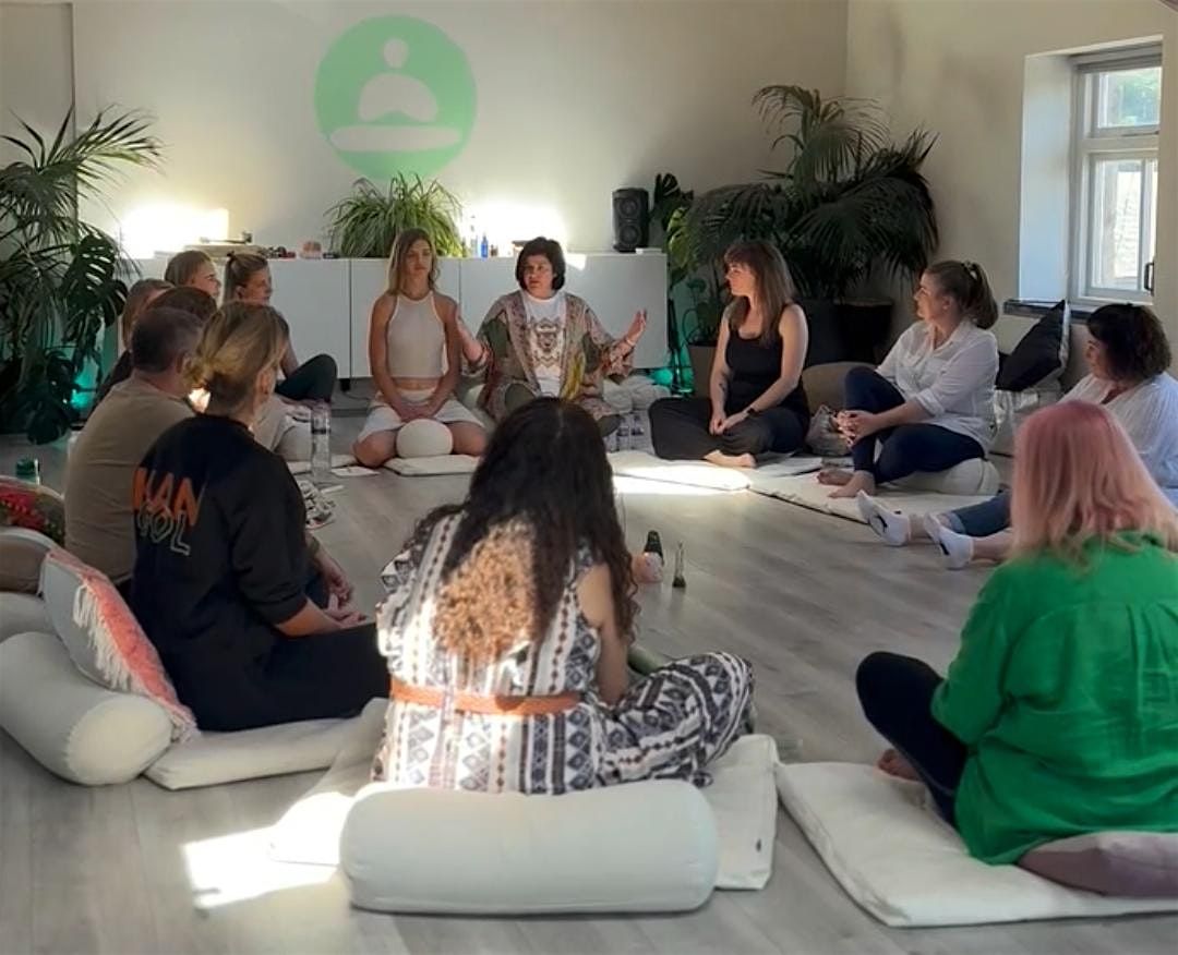 ARISE - THE CIRCLE  \u25ef Women's Self-Love Healing Circle