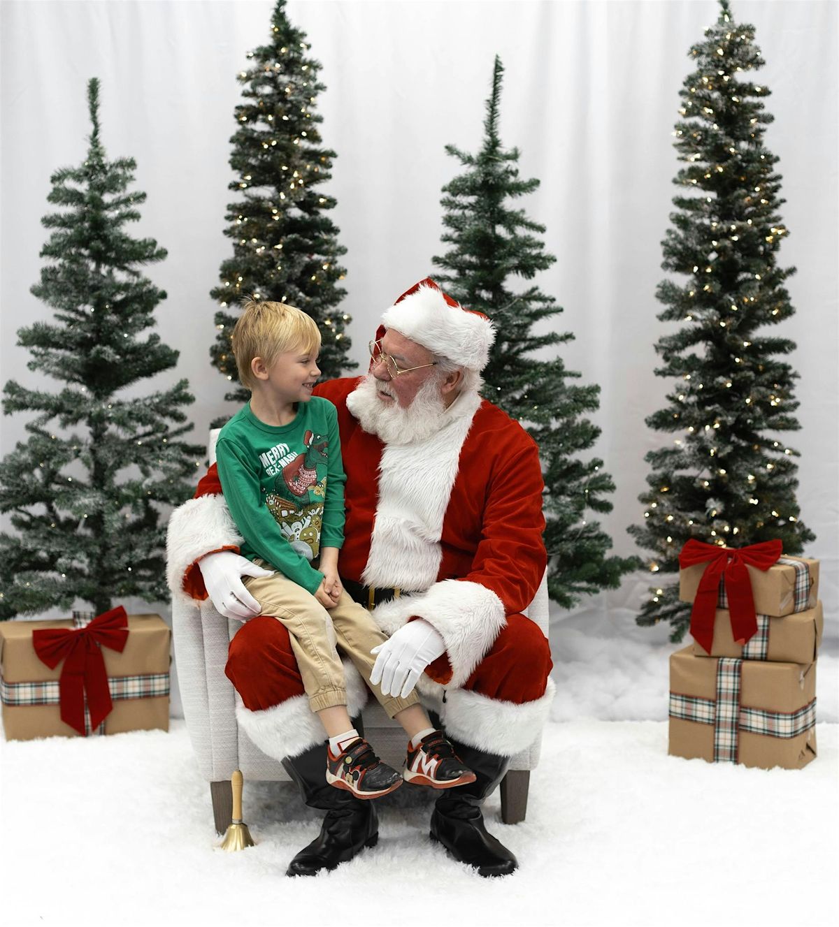 Breakfast with Santa at Cincinnati Camp Cedar