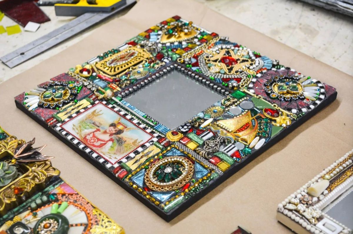 Mixed Media Mosaic Mirrors Workshop with Debra Mager