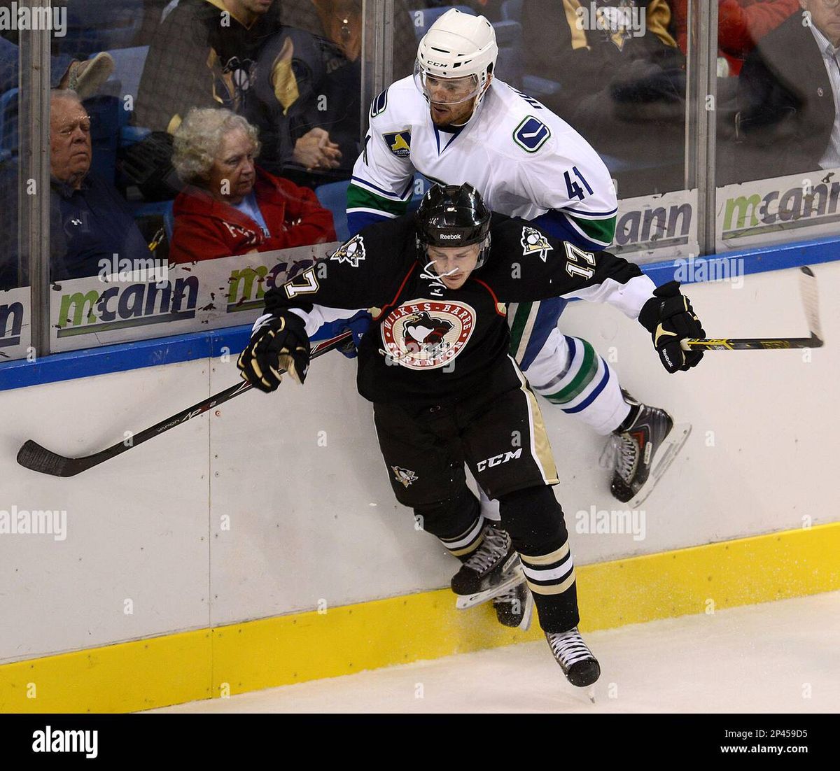 Wilkes-Barre \/ Scranton Penguins at Utica Comets