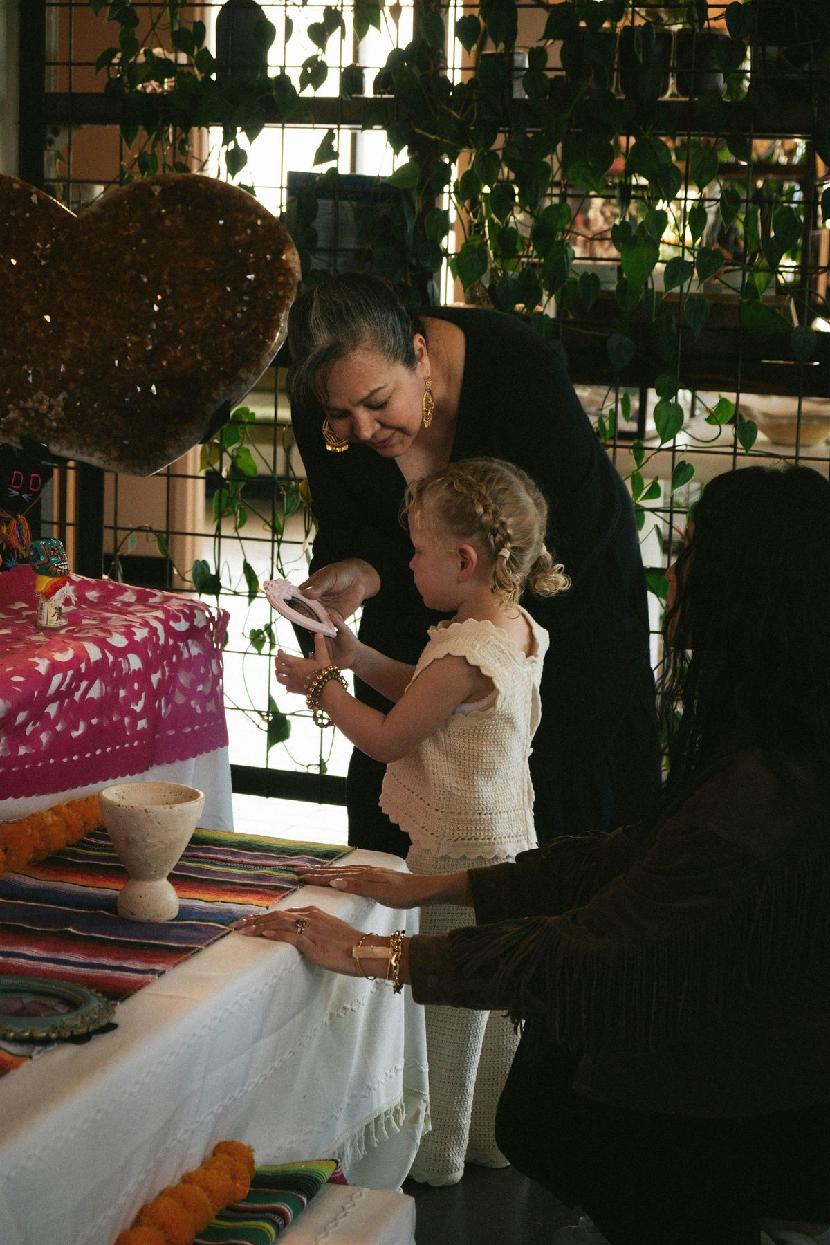 Ceramic Sugar Skull & Picture Frame D\u00e9cor Workshop - Dia Del Ninos Defuntos