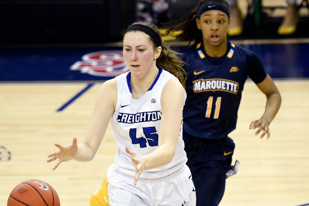 Villanova Wildcats at Creighton Bluejays Womens Basketball at DJ Sokol Arena