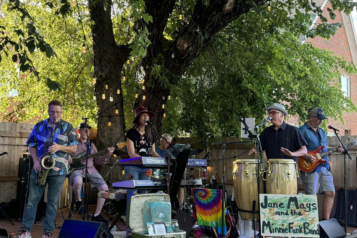 Live Music on The Rocks - Jane Mays & The Minnie Funk Band Live @ THE GIN
