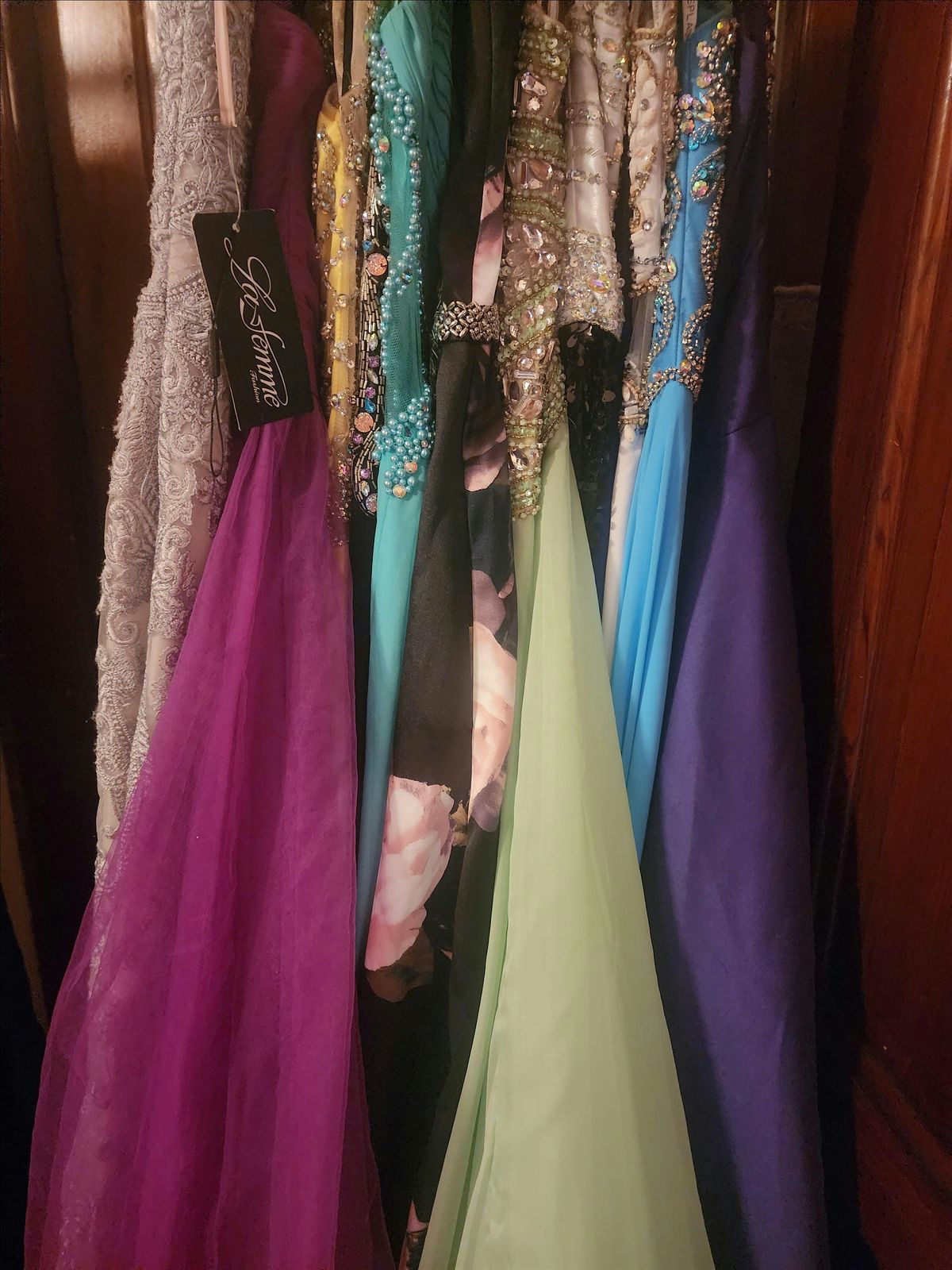 The Gowns For Good TEEN Gown Pop-Up Sale