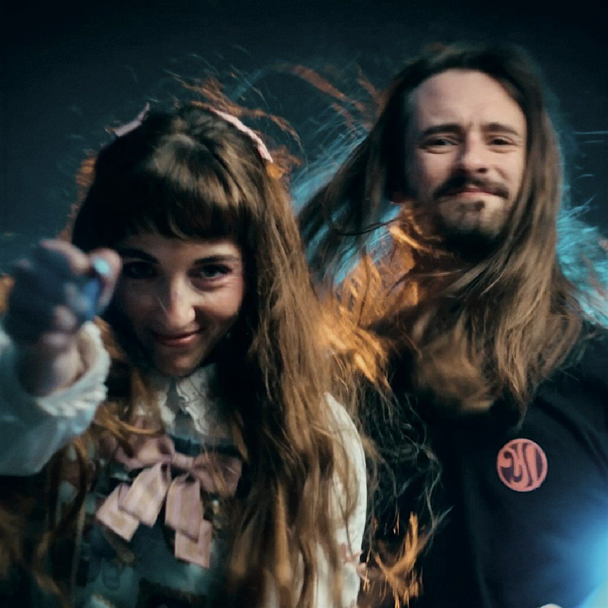 Hey Julis!: Vinyl-Release-Party | FLINTA*-Slam + Tiny Concert