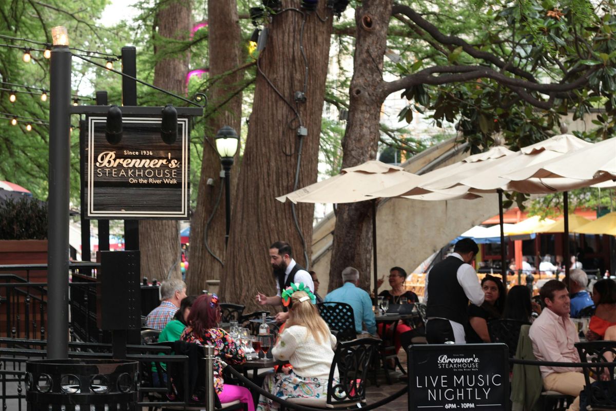 Ford Holiday River Parade - Brenner\u2019s on the River Walk