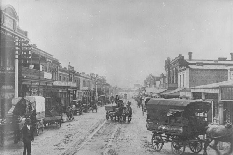 Walking Tour: East End Discovery