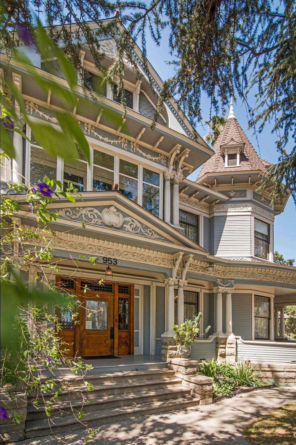 Tour the Historic Bembridge House with Long Beach Heritage