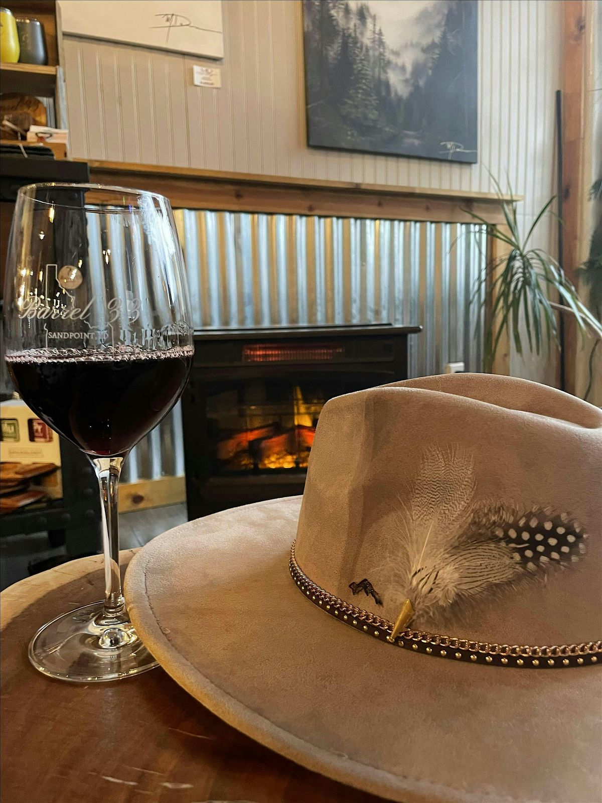 Brim, Band & Sip