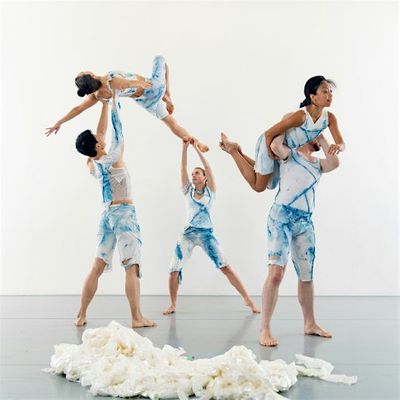Kun-Yang Lin\/Dancers