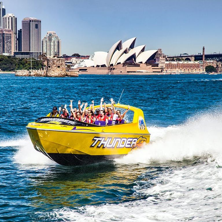 30-Minute Sydney Harbour Jet Boat Ride: Thunder Twist