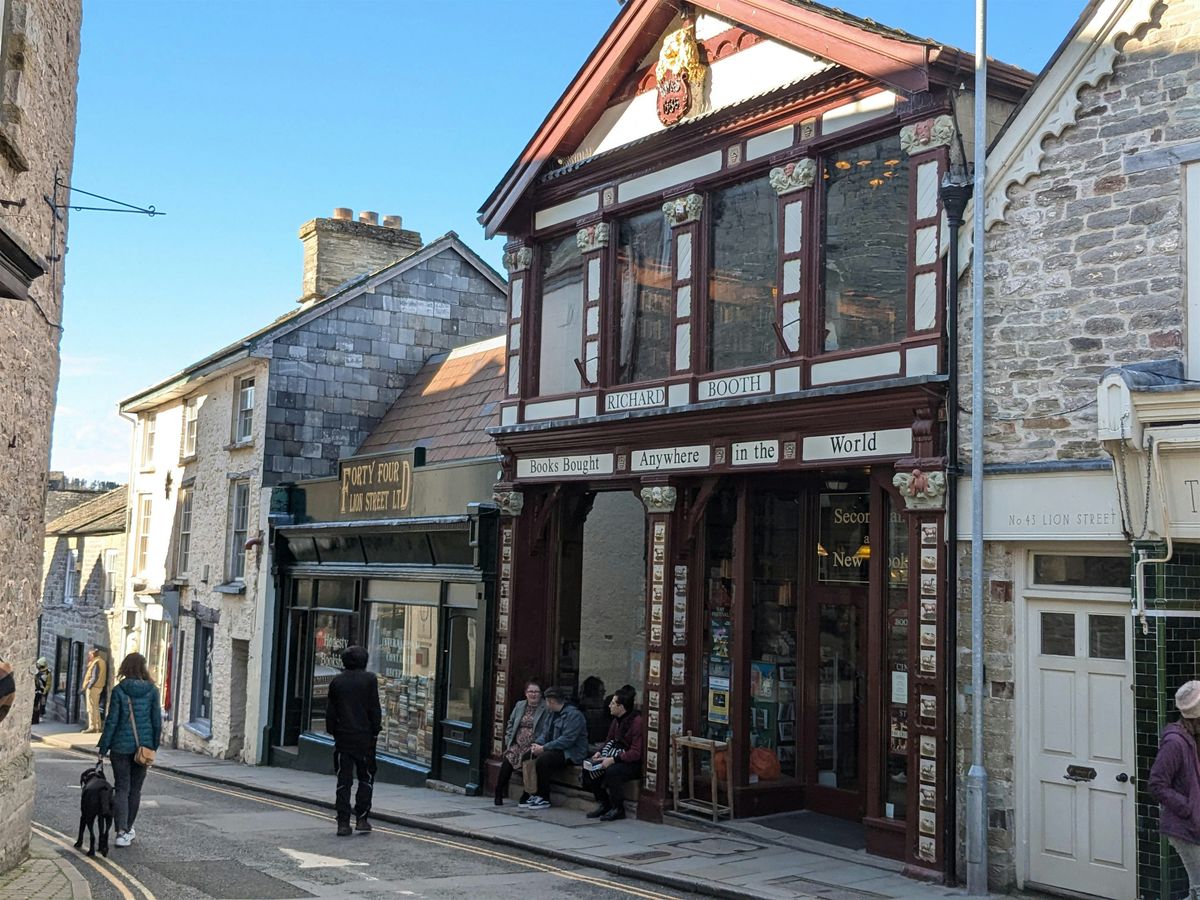Private Brecon & Book Tour including Hay-on-Wye