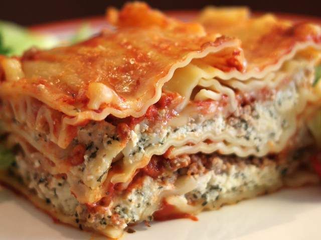 FamilyMealNight: Lasagna Night