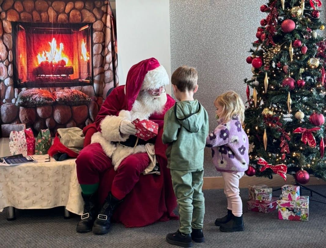 Story Time With Santa