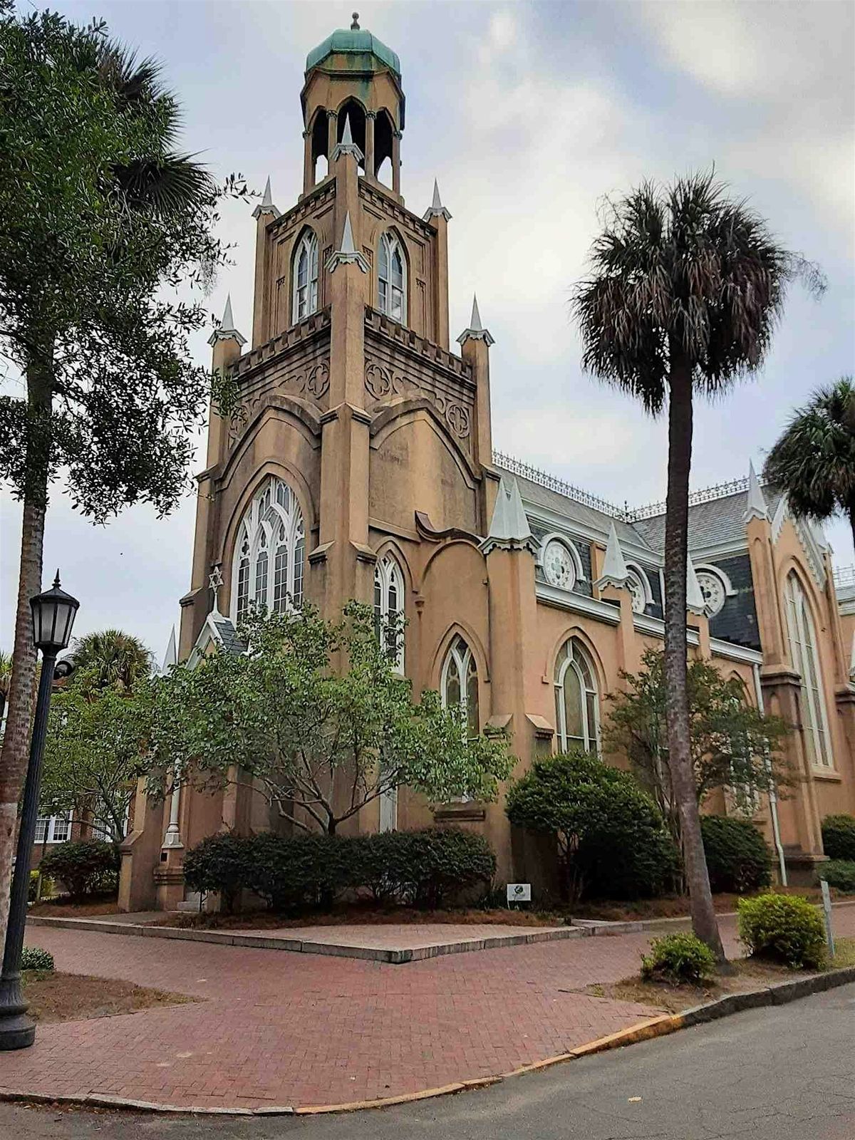 Savannah Audio Tour: Echoes, Icons & Legends of Southern Splendor