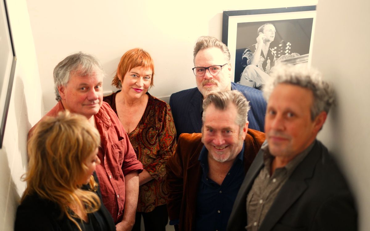 Mick Thomas' Roving Commission hit the Eureka Geelong with Van Walker + the Ferriters 