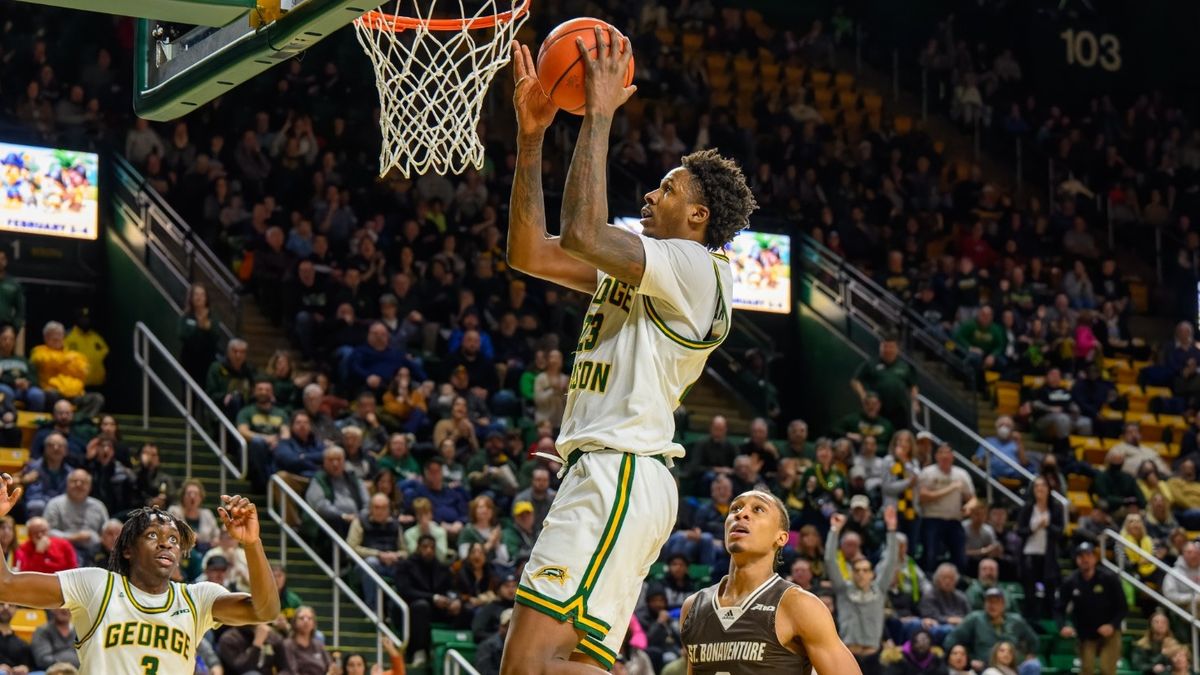 Parking UNC Wilmington Seahawks at Northeastern Huskies Mens Basketball