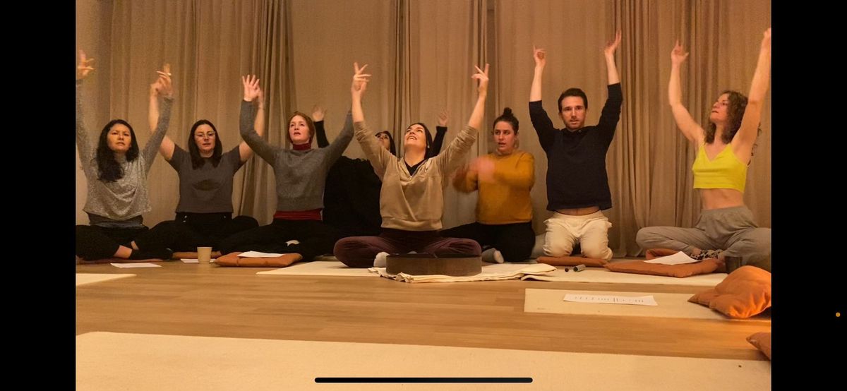 Stockholm Cosmic choir : Chant once a month through spring, summer & fall with ceremonial cacao 