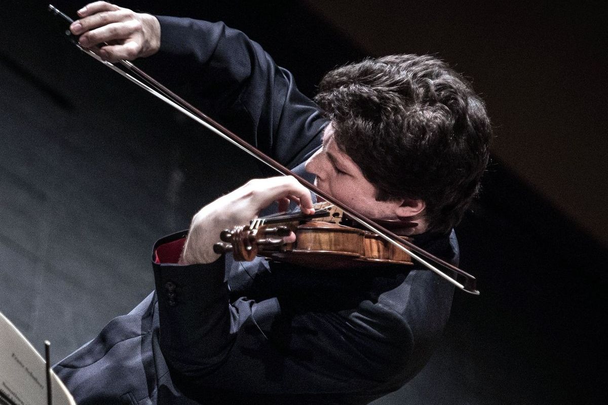 Augustin Hadelich Plays Barber at National Arts Centre
