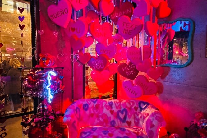 Cupid\u2019s Crush Pop-Up Bar 