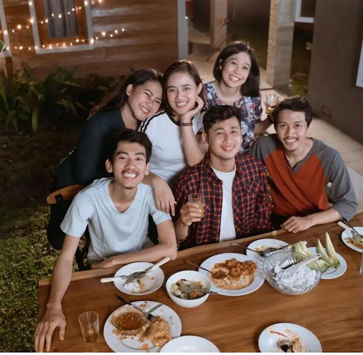 Table 4 Tonight: Riverside | Filipino Edition