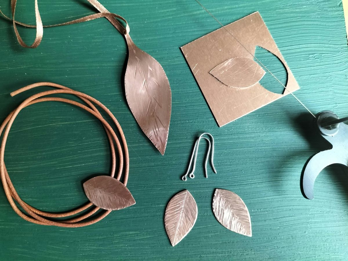 TRESOR make your own workshop: hand cut copper leaf pendant or earrings