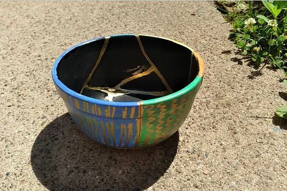 The Broken Bowl 