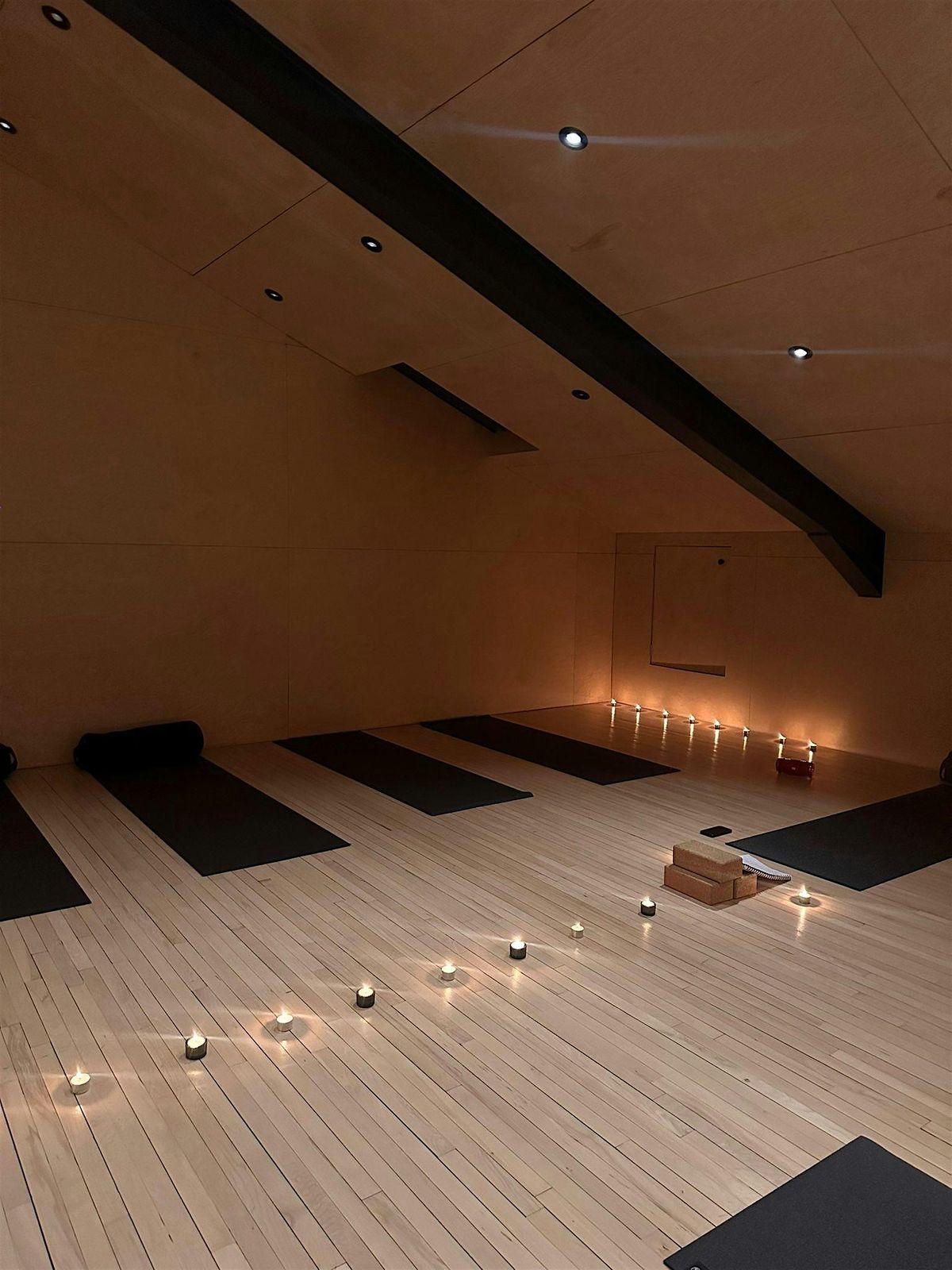 Cosy Yoga Mini Retreat