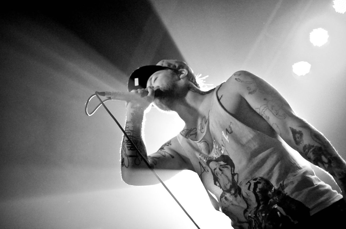 Emarosa with VEAUX