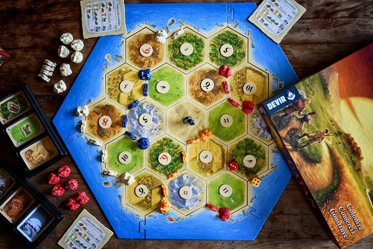Torneo Clasificatorio de Cat\u00e1n \u2013 MeepleMania (11 Octubre 2025)