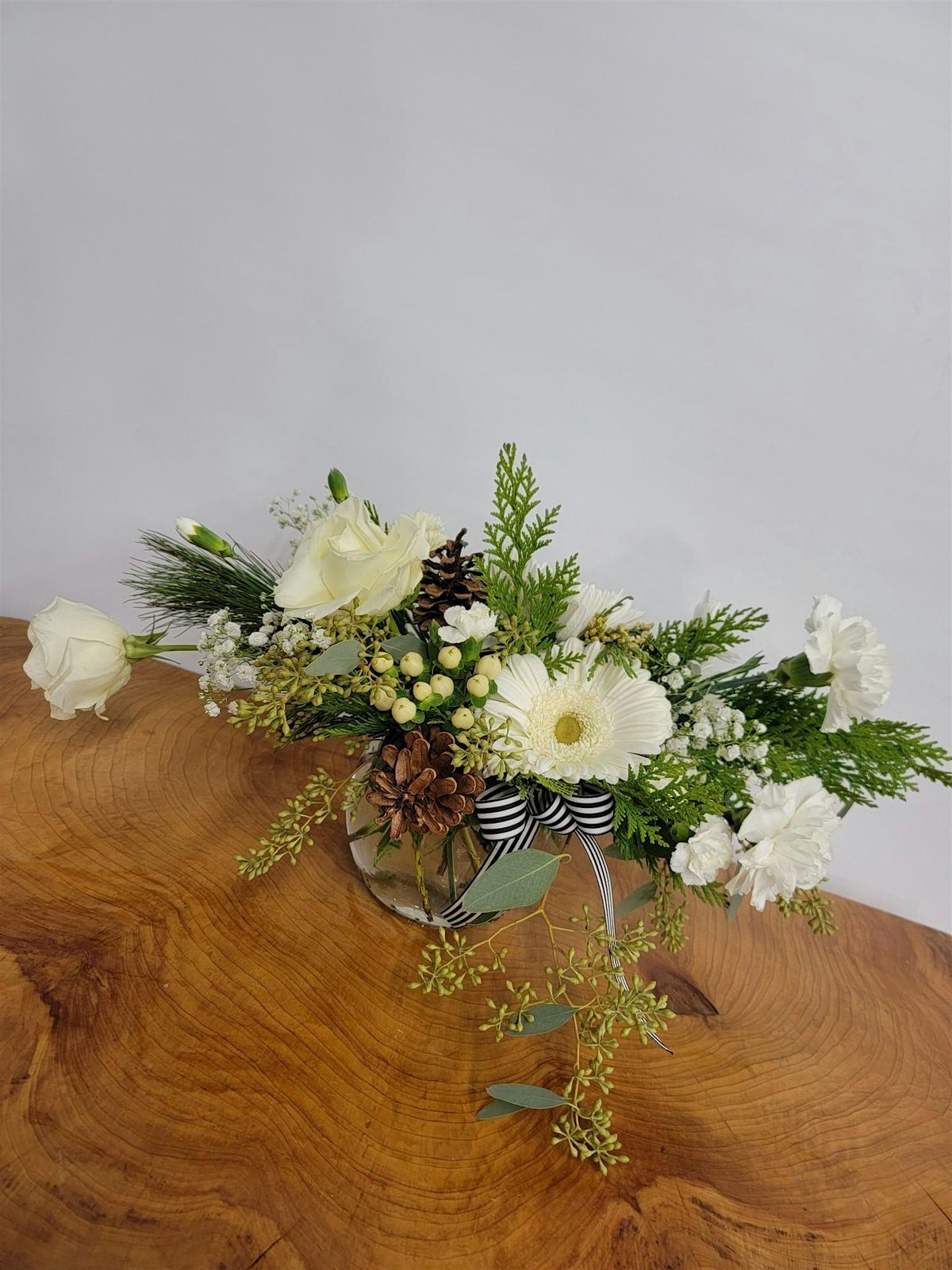 Fresh Winter Arrangement Class