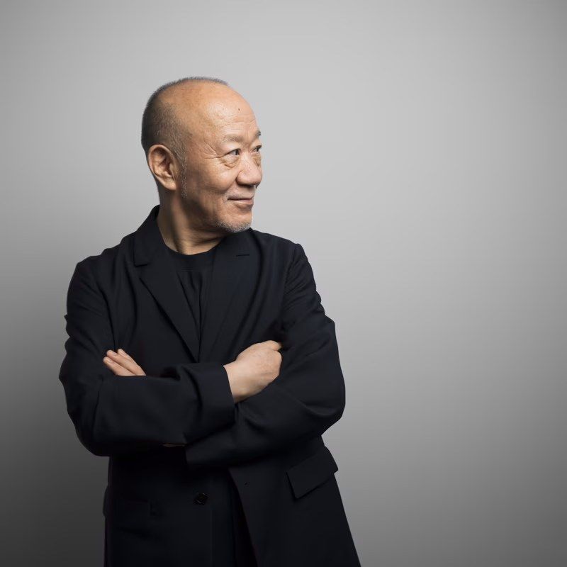 Hisaishi Leads Pictures at an Exhibition