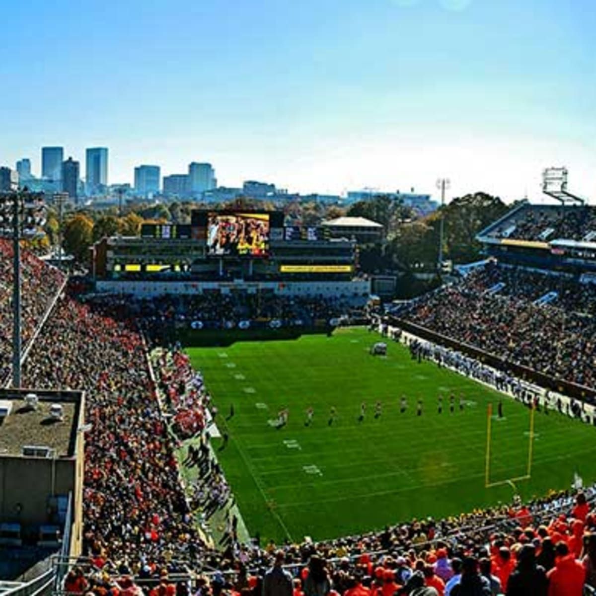 Clemson Tigers at Georgia Tech Yellow Jackets at Bobby Dodd Stadium