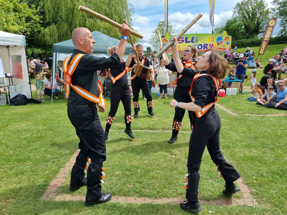 \ud83c\udf1f Ever wondered what Morris dancing is all about? Now\u2019s your chance to give it a go! \ud83c\udf1f