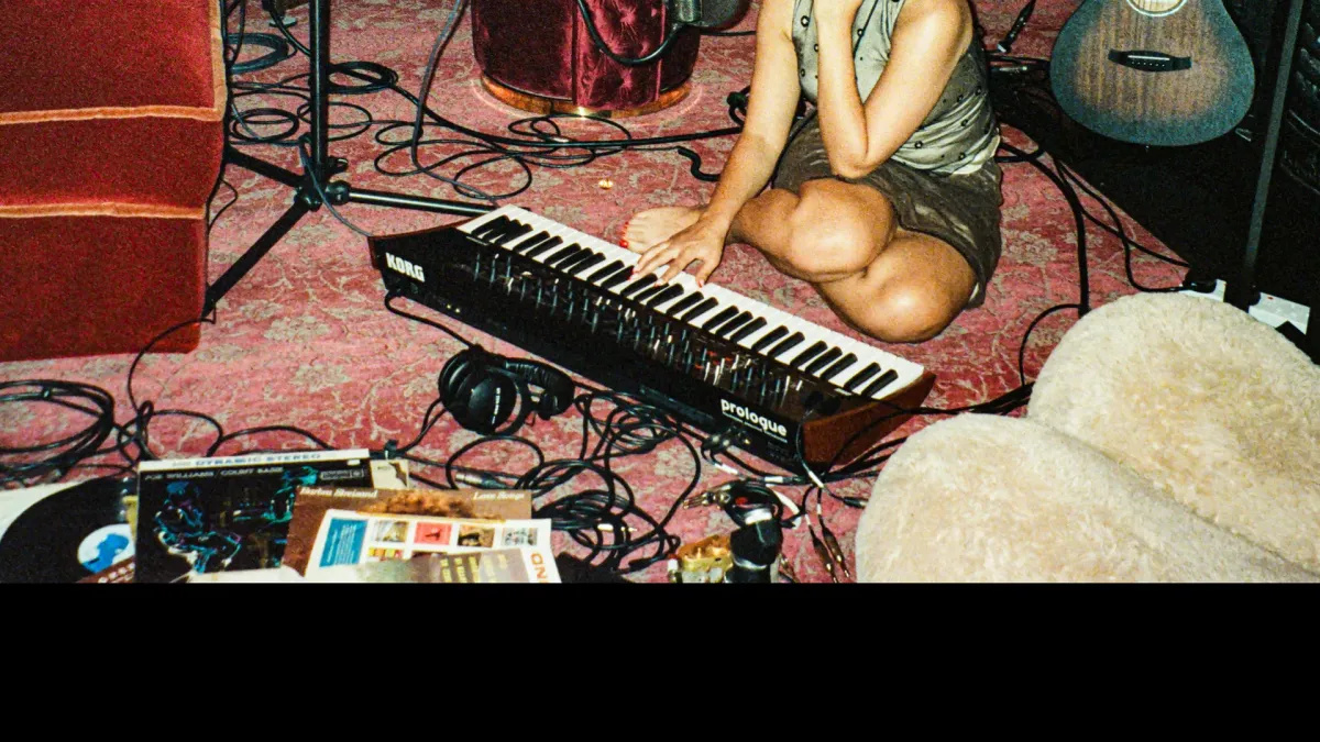 RAYE, Absolutely, Amma in Berlin