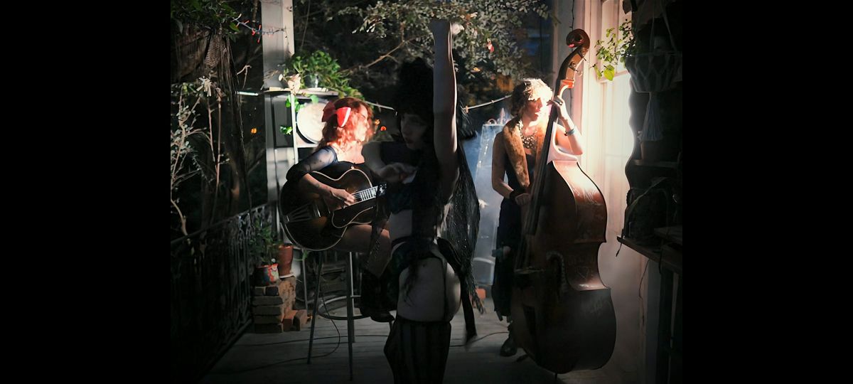 The Crossroads Cabaret ft. Johanna Rose (Live Music & Burlesque)
