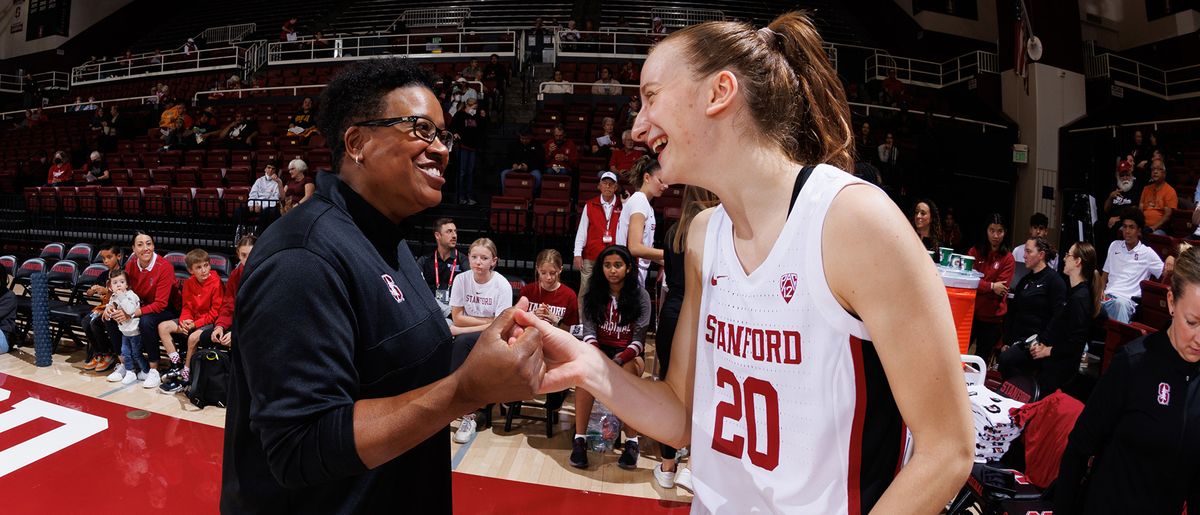 UNC Greensboro Spartans at Stanford Cardinal Womens Basketball