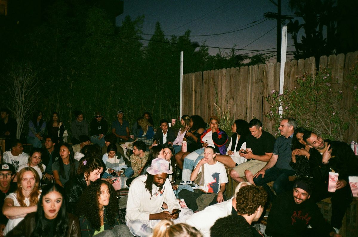 Easy St Burgers X Vino Y Vinyl (WINE-LIVE MUSIC-FOOD)