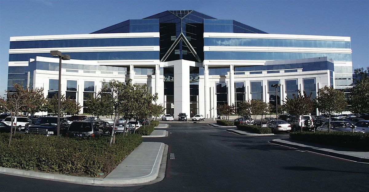 Regus Redwood City! FREE Lounge + FAST WIFI + FREE Coffee