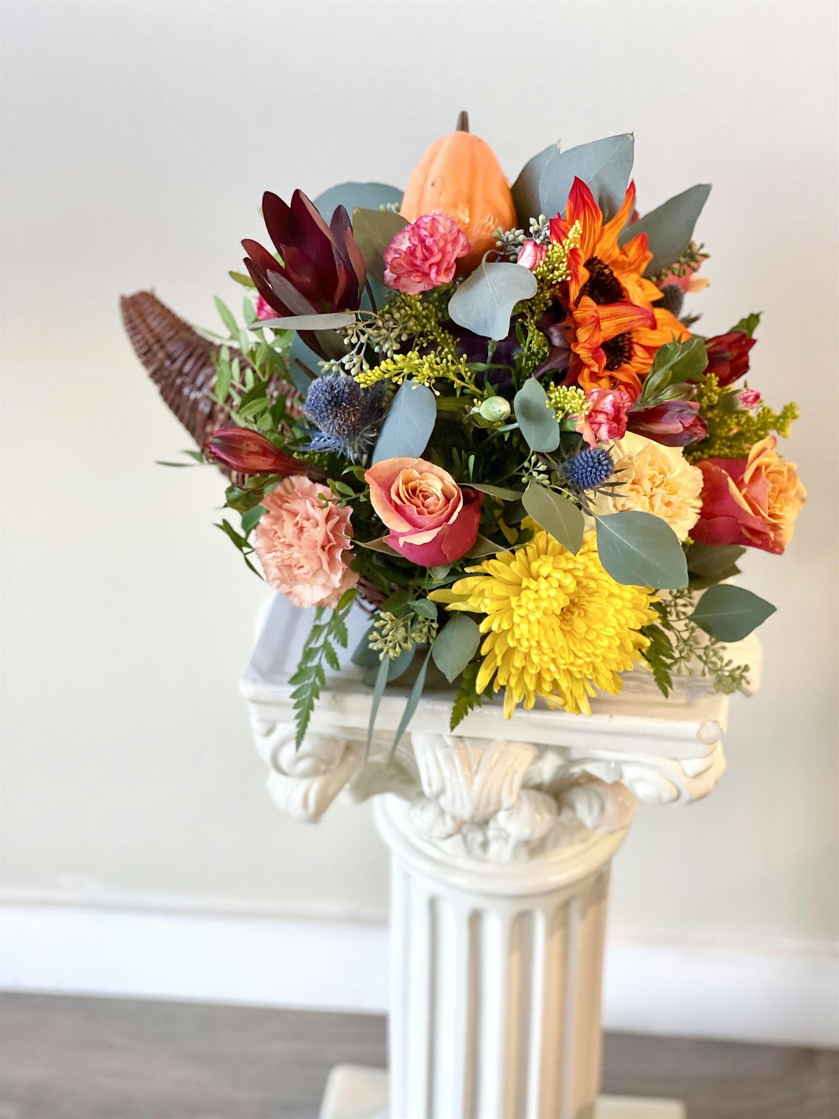 DIY  Traditional Cournicopia arrangement