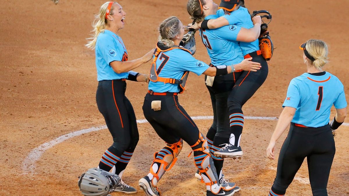 Oklahoma State Cowgirls at Oklahoma Sooners Softball at Loves Field