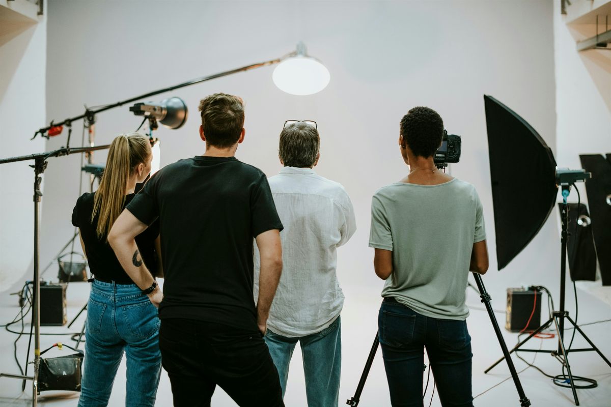 How To | Fujifilm GFX Portrait Photography Workshop with Simon Burfoot