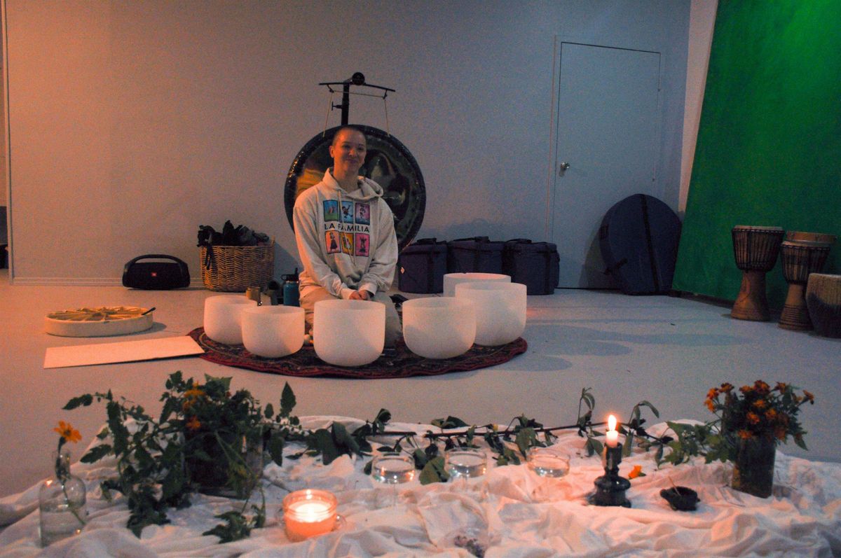 90 min community Sound Bath & Breathwork Session with Chelsea